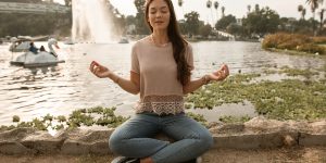 5 Ways to Stay Grounded and Happy